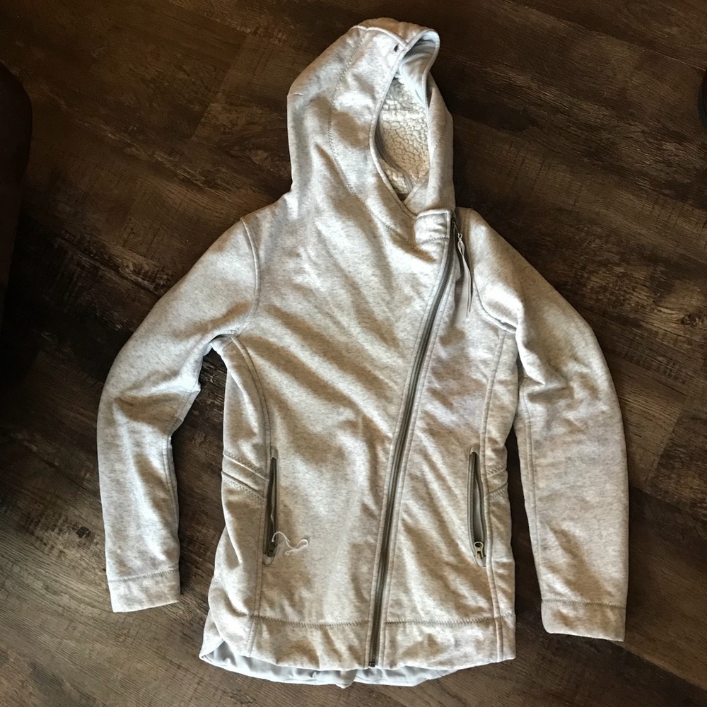 Cozy up buttercup LuLulemon Jacket RARE!!!